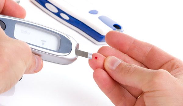 Testare gratuită a glicemiei joi în Roman, de Ziua Mondială a Diabetului