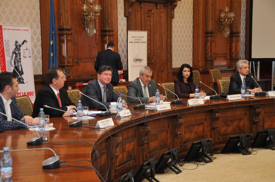 Cartea „Străinii în România” a fost lansată la Senat
