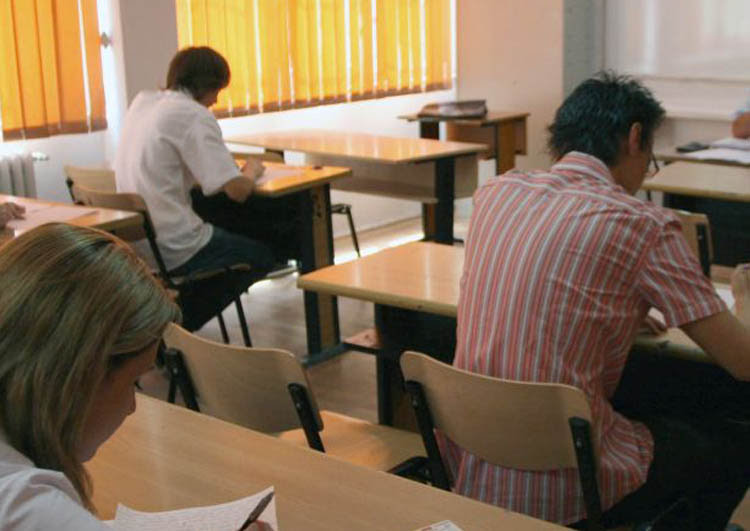 52 de elevi din Neamţ au promovat bacalaureatul după contestaţii