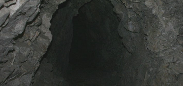Tunel vechi de 500 de ani sub o casă din Trifești
