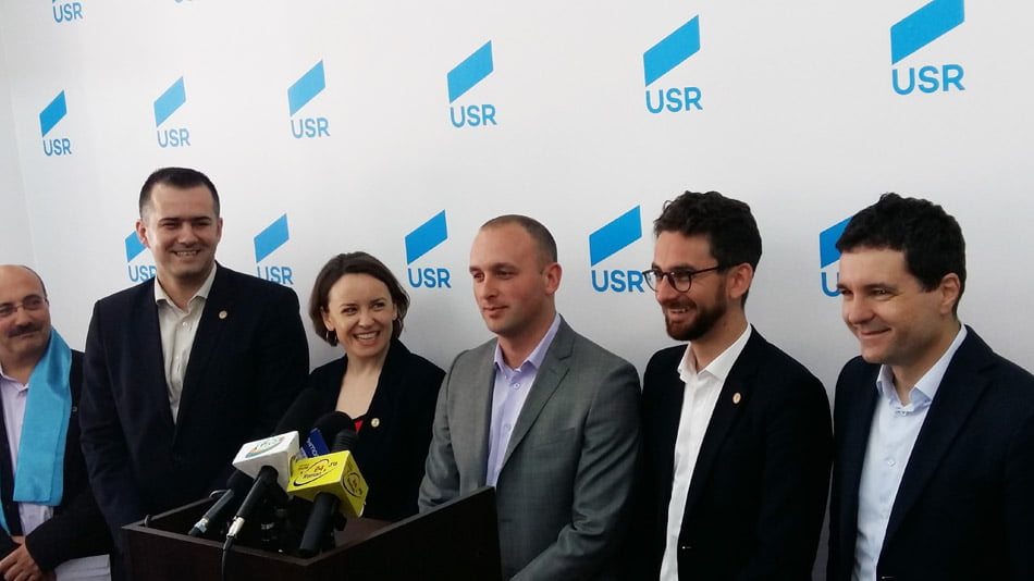 Președintele USR, Nicușor Dan, a lansat candidatul partidului pentru Primăria Roman, Radu Samson