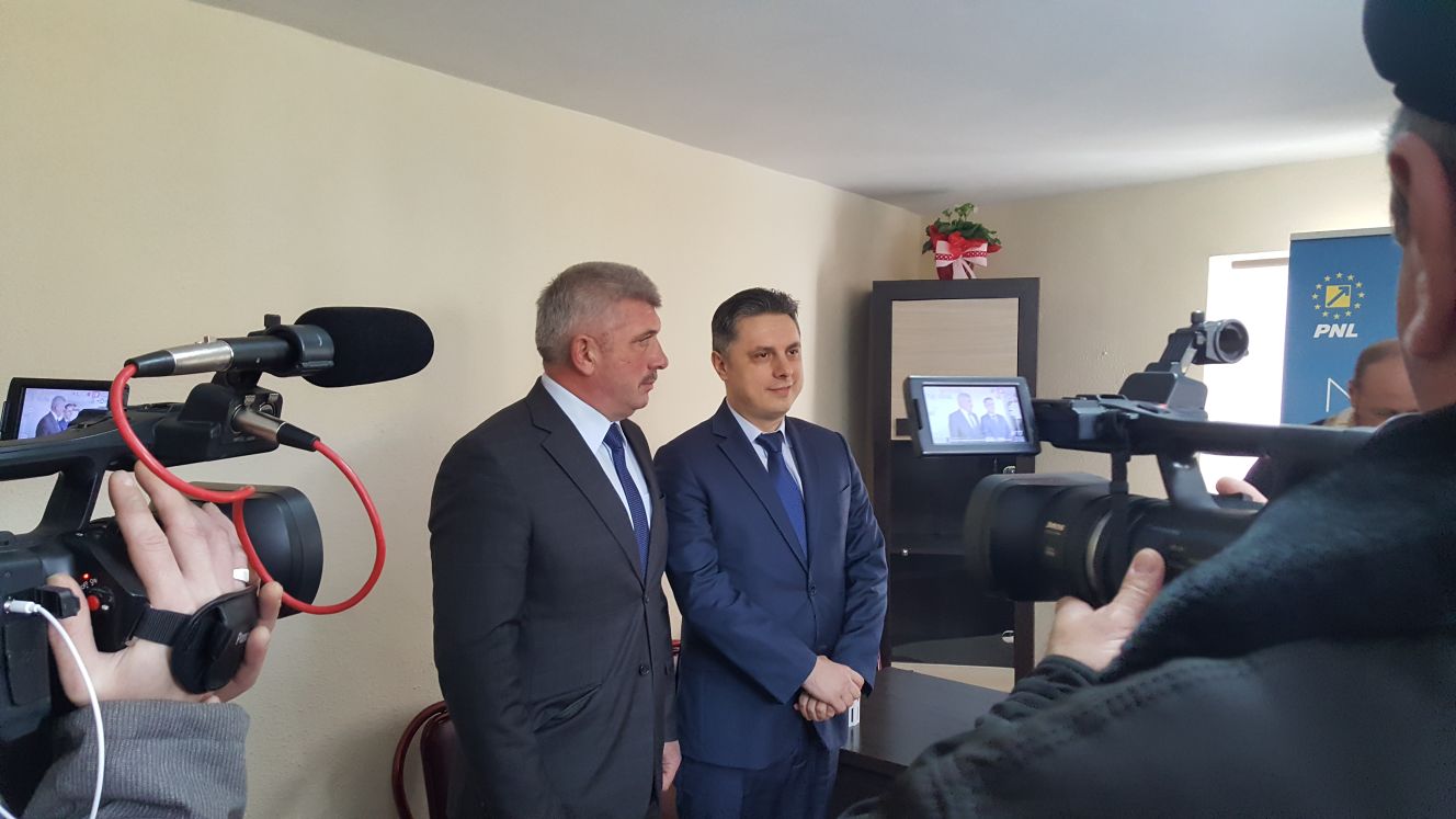 Deputatul PNL Mugur Cozmanciuc și-a deschis birou parlamentar în comuna Trifești