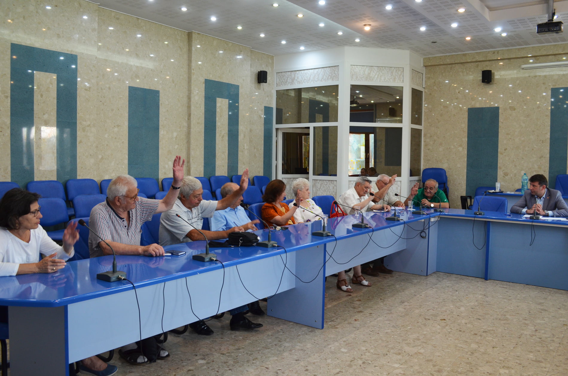 Au fost aleși membrii Consiliului Seniorilor de la nivelul municipiului Roman