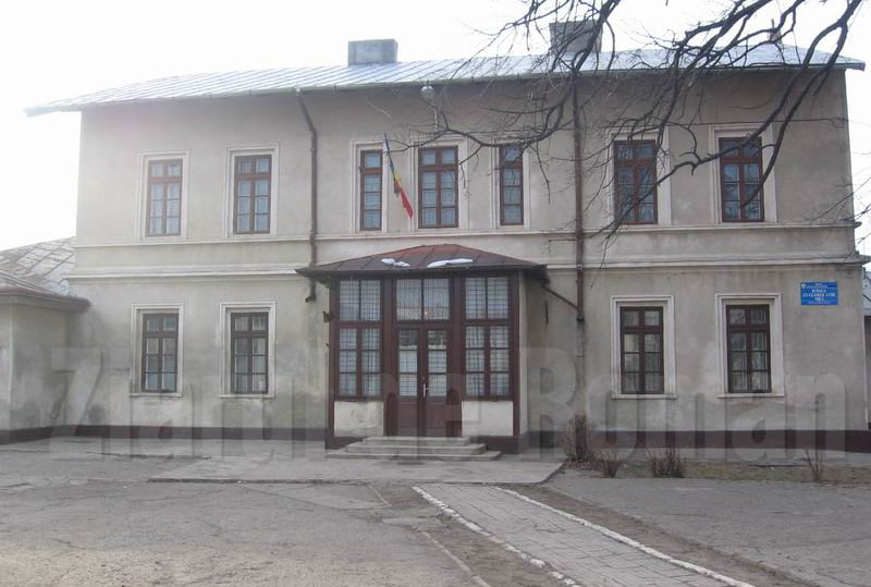 Școala 2 și Școala 6, precum și străzile din cartierele lipovenesc și Bălcescu ar putea fi modernizate pe bani europeni