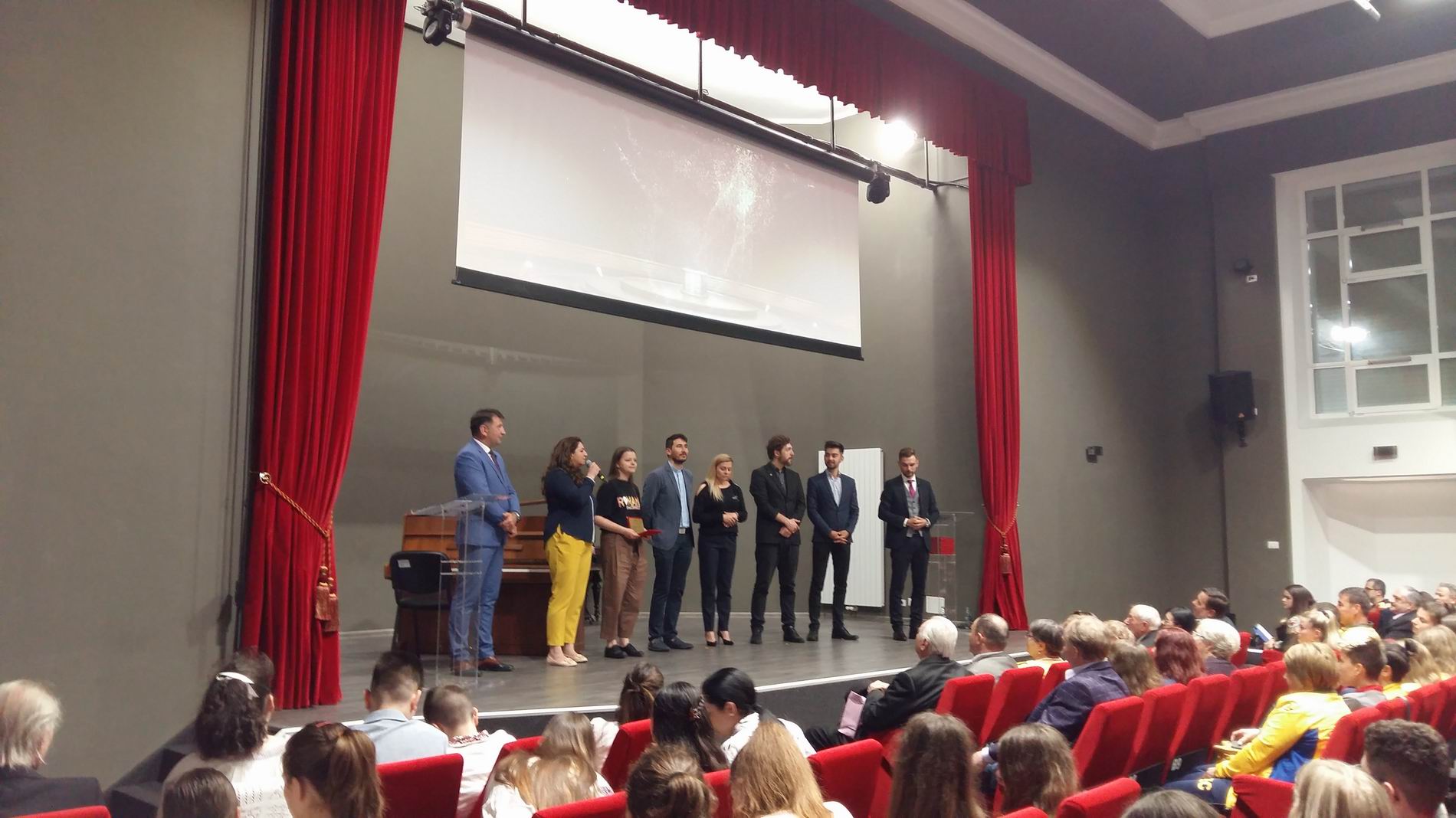 [VIDEO] Gala Excelenței Romașcane 2019 – premiu de excelență pentru Roman #weCONNECT