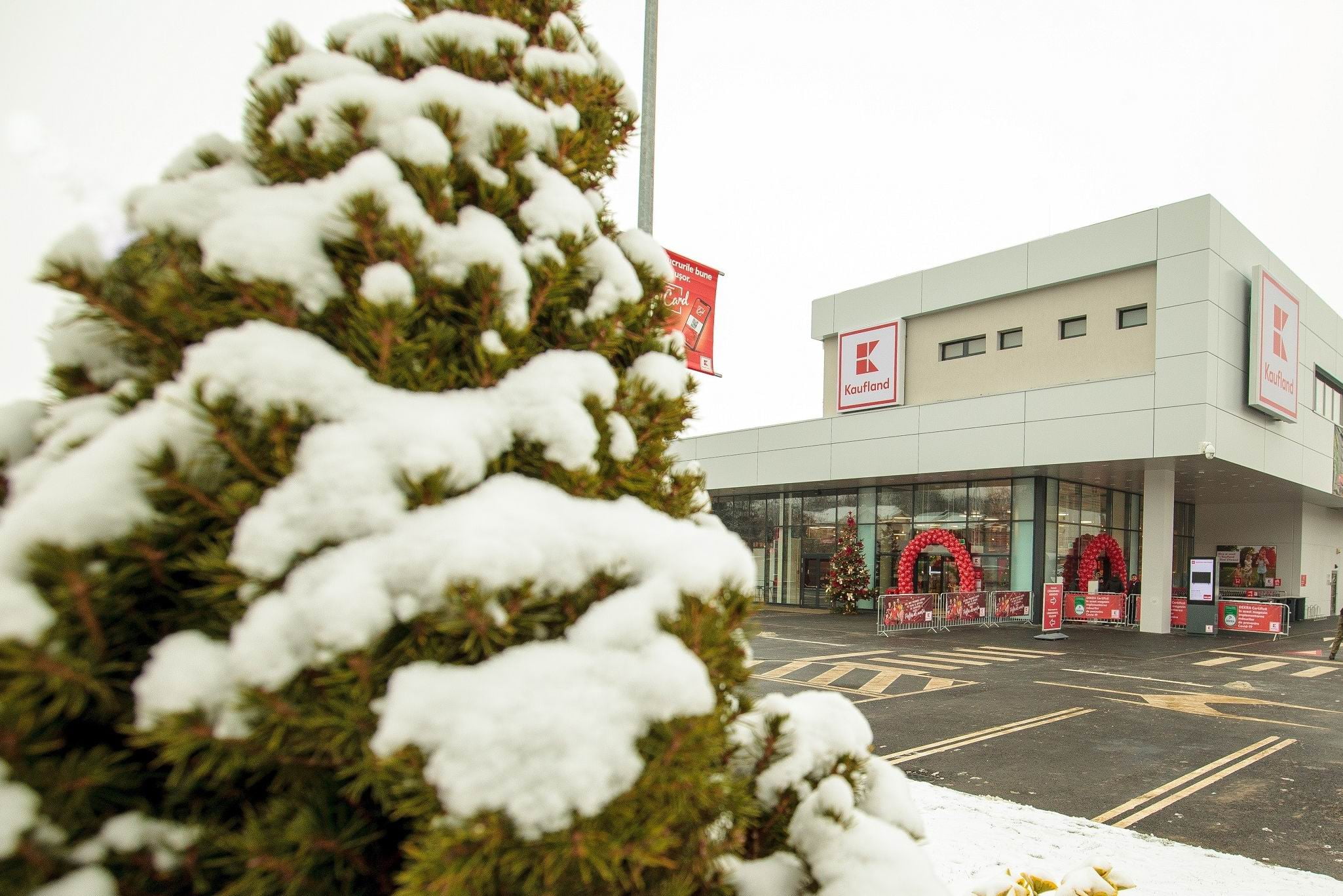 Kaufland deschide al doilea hypermarket din Roman și creează 80 de noi locuri de muncă