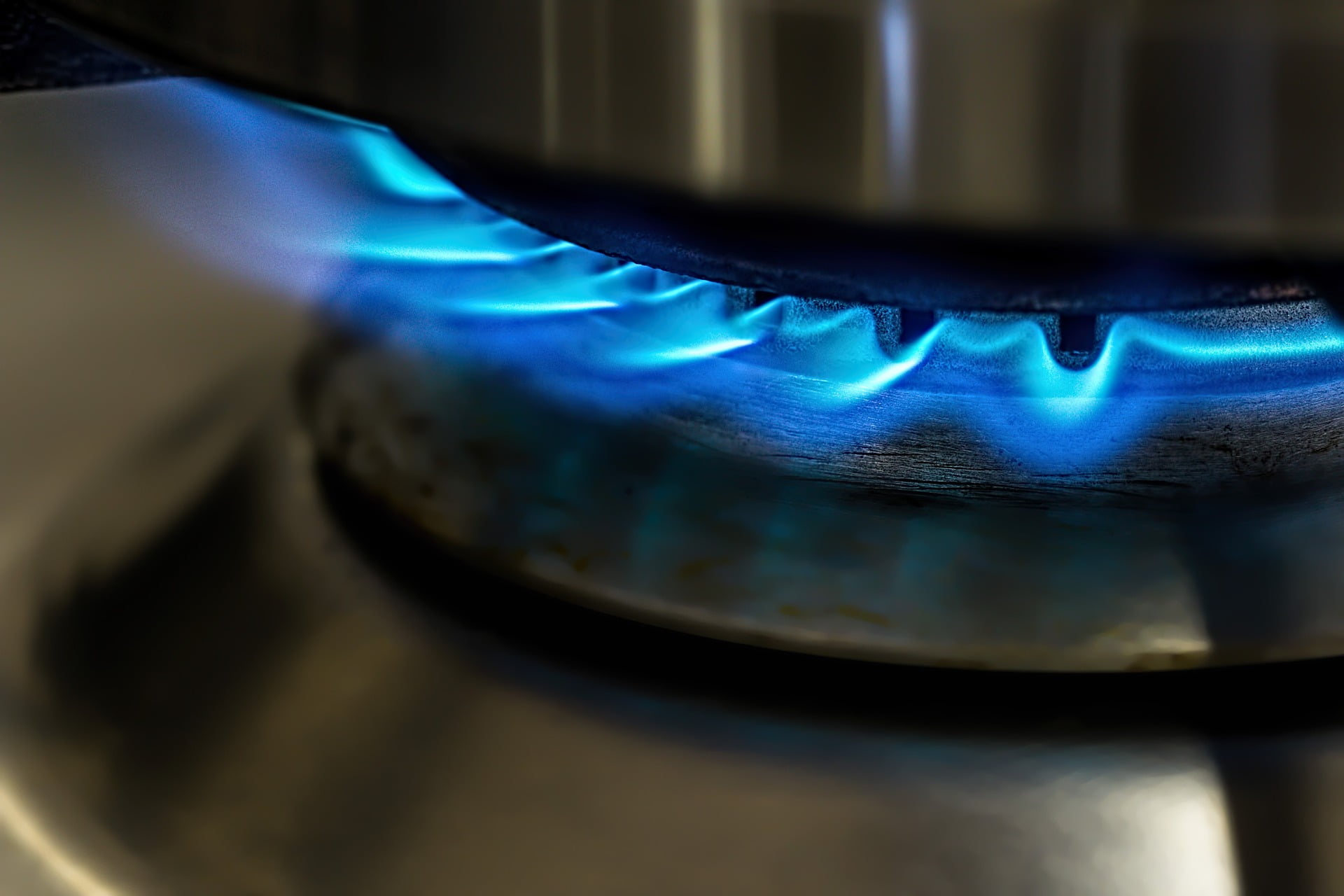 Distribuţia gazelor va fi sistată temporar în zilele de 10 și 11 mai, în opt localități din zona Bicaz