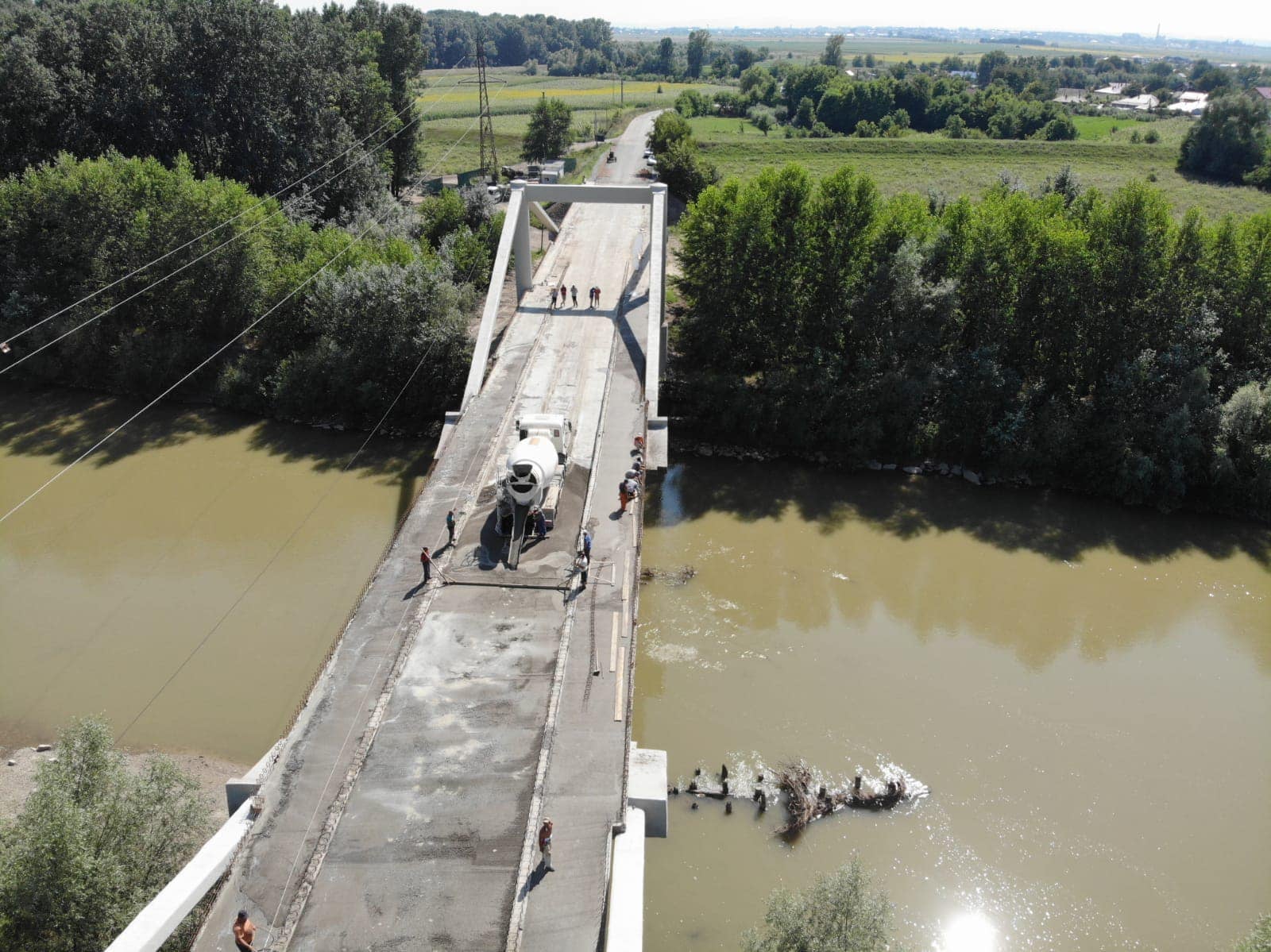 Consiliul Județean Neamț: „La podul de la Luțca se lucrează intens”