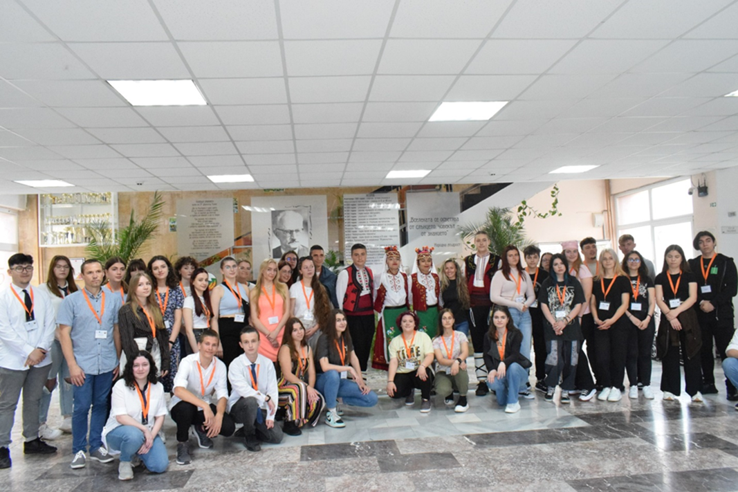 Activități în Bulgaria pentru elevi și profesori ai Colegiului Tehnic „Petru Poni”, în cadrul proiectului „Program yourself in logic”