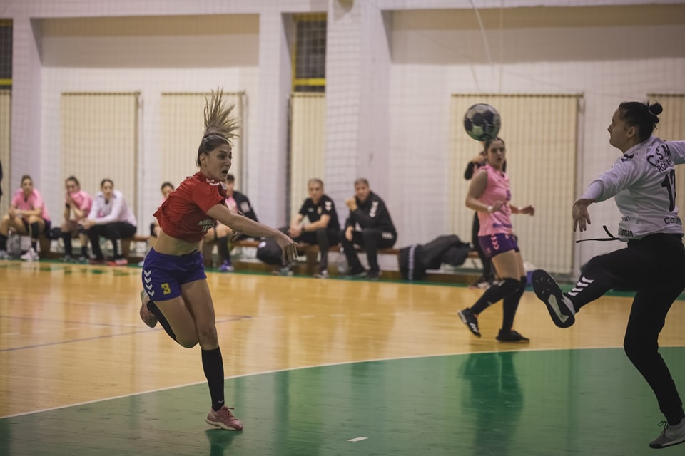 CSM Roman încheie anul pe locul al cincilea în Divizia A la handbal feminin