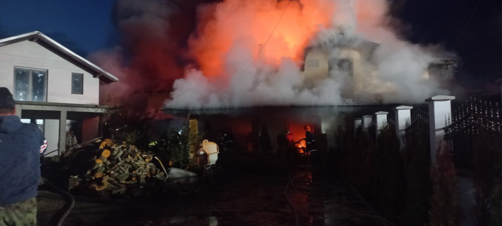 Incendiu la o locuință din Buruienești